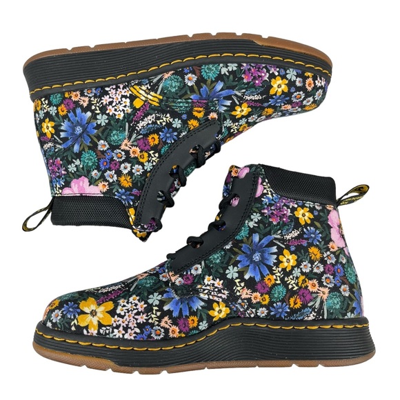 Dr.‎ Martens Women’s 6 Newton Wonderlust Floral Boots Lightweight Lace Up - Picture 4 of 13